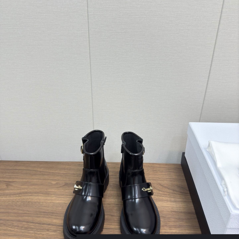 ch**an D*or boots